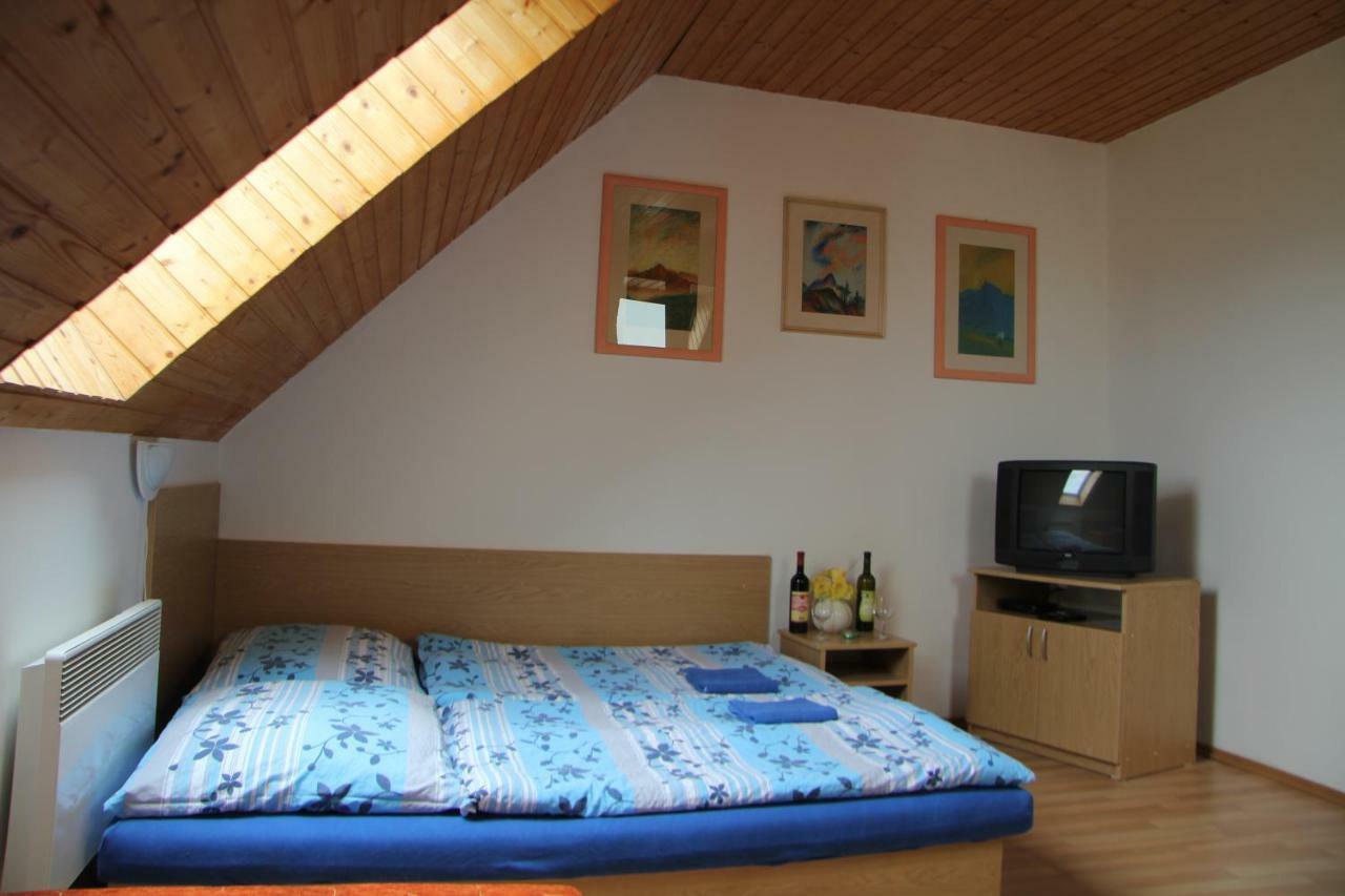 Penzion Brejk Liptovske Sliace Exterior photo